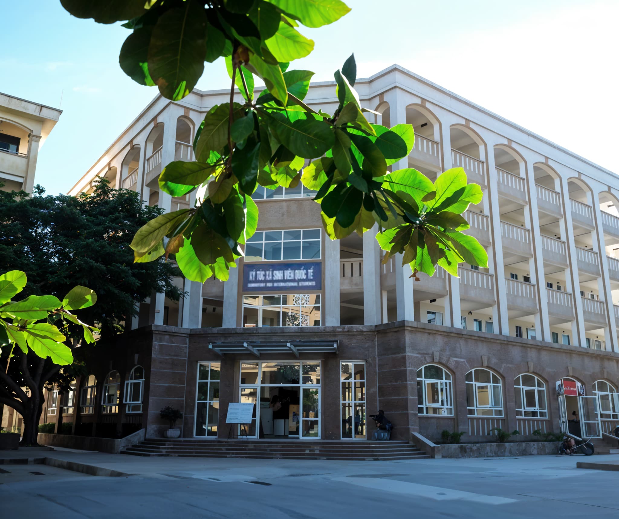 The University of Da Nang campus visual